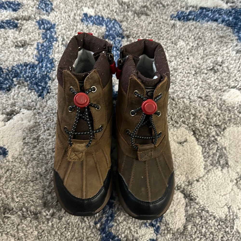 UGG Kids Brown and Red Lace-Up Winter Boots